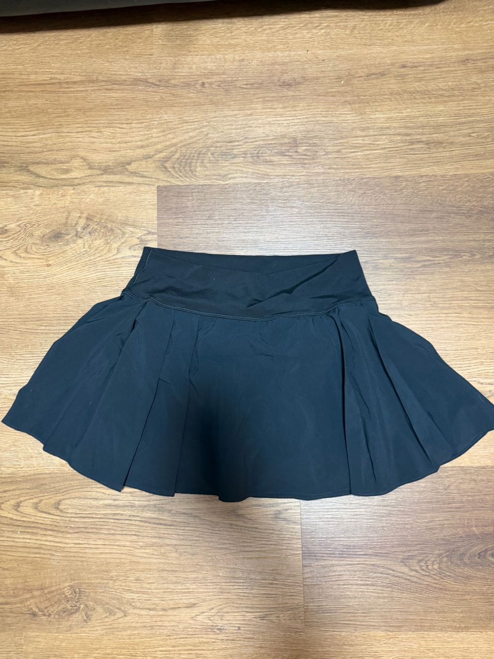 Offline/ aerie Women's Black Pleated Tennis/ Pickleball Skort